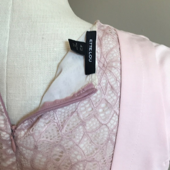 Dress worn two times/ size 42 Europe. - Picture 4 of 5